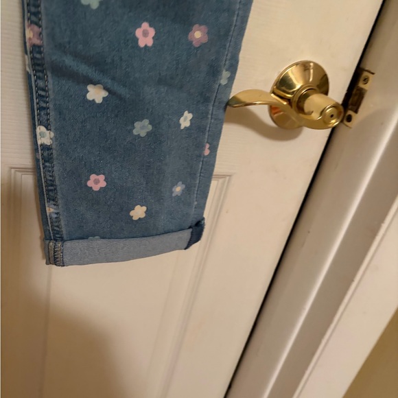 No Boundaries Light Blue Denim Floral Jeans - Picture 3 of 8